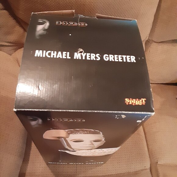 Michael Myers Halloween Greeter - Picture 14 of 15